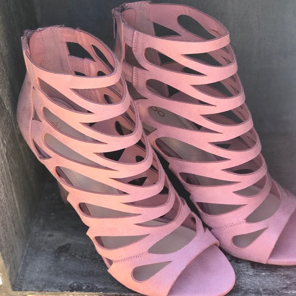 Light Pink Cut-out Caged Dress Sandals 8.5 - Picture 6 of 8